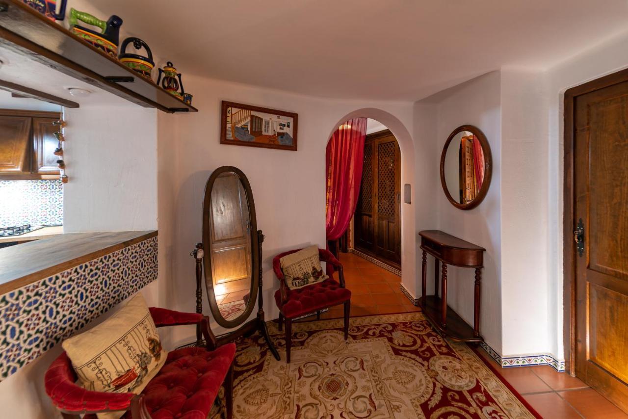 The House! Large Terrace And Bars! Traveller Awards 2024-2025 Apartment *